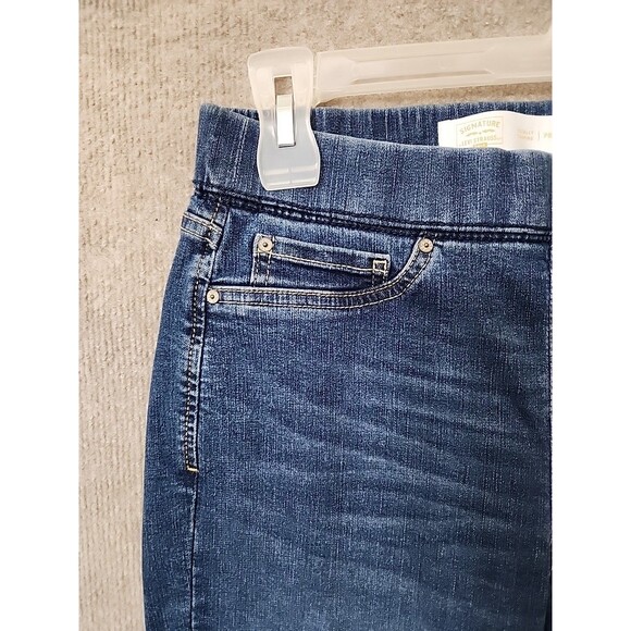 Signature Levis Total Shaping Pull-On Skinny Jeans Womens 4 Short Blue NWOT - Picture 2 of 10